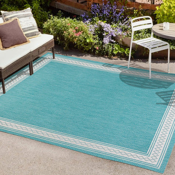 Lucia Classic Diamond Border Indoor/outdoor Area Rug